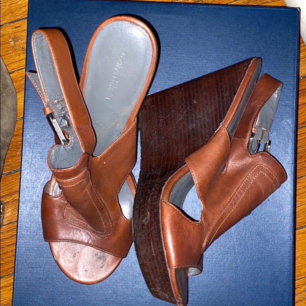 Lightly worn Wedge sandals